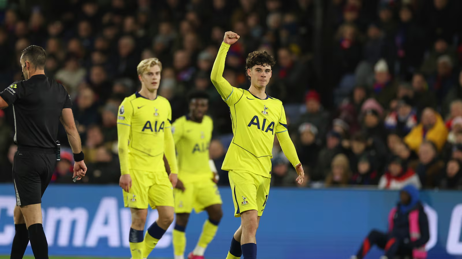 QEZNVS2AKBGX5EF7V2EMBGUEYI